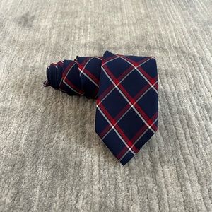 Silk navy blue and red preppy tie by Tommy Hilfiger 100% silk tie